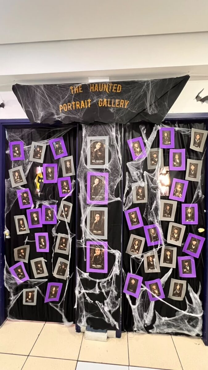 Porta da Grade 4A e 4B